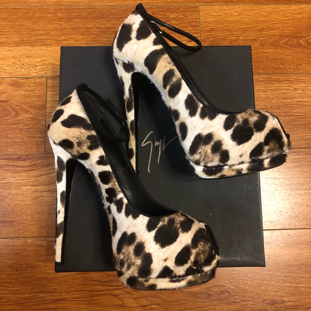 Giuseppe Zanotti Indiapony Naturale Pumps
